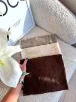 شال طرح برند LV