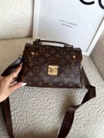 کیف صندوقی کد 143