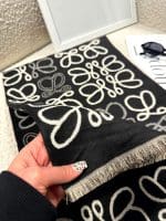 شال لاو - Image 2