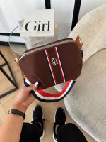 کیف قهوه ای تامی زنانه